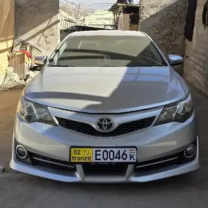 Toyota Camry, 2012