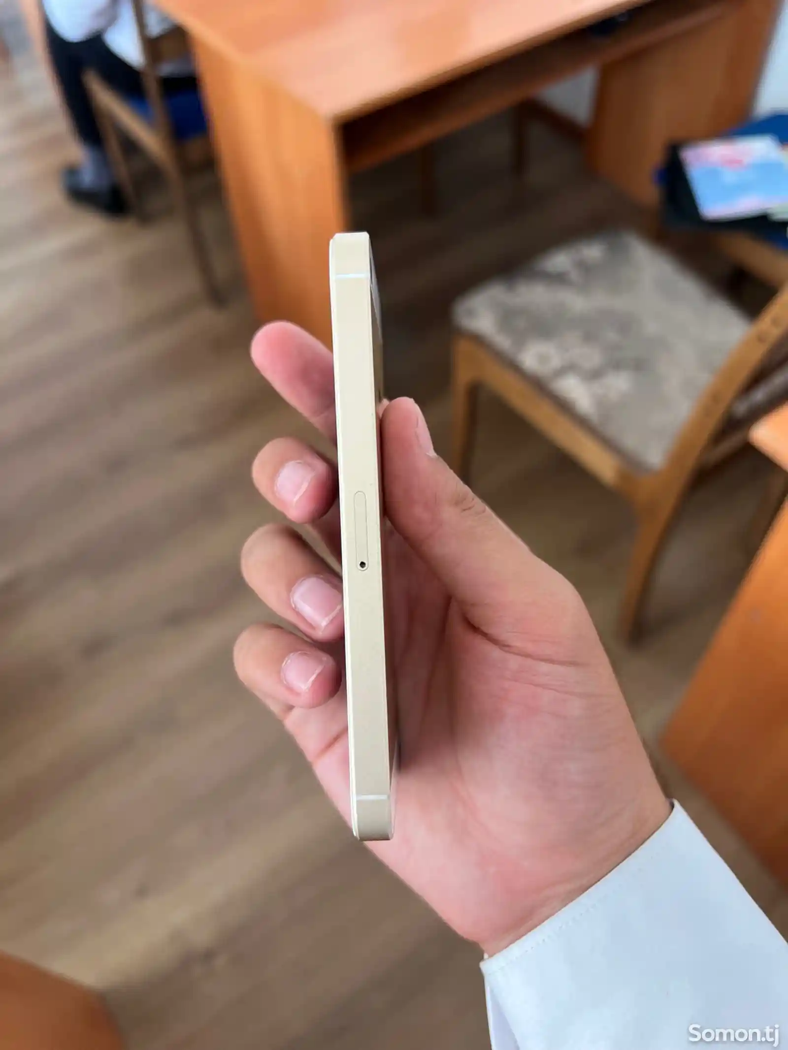 Apple iPhone SE, 64 gb-5