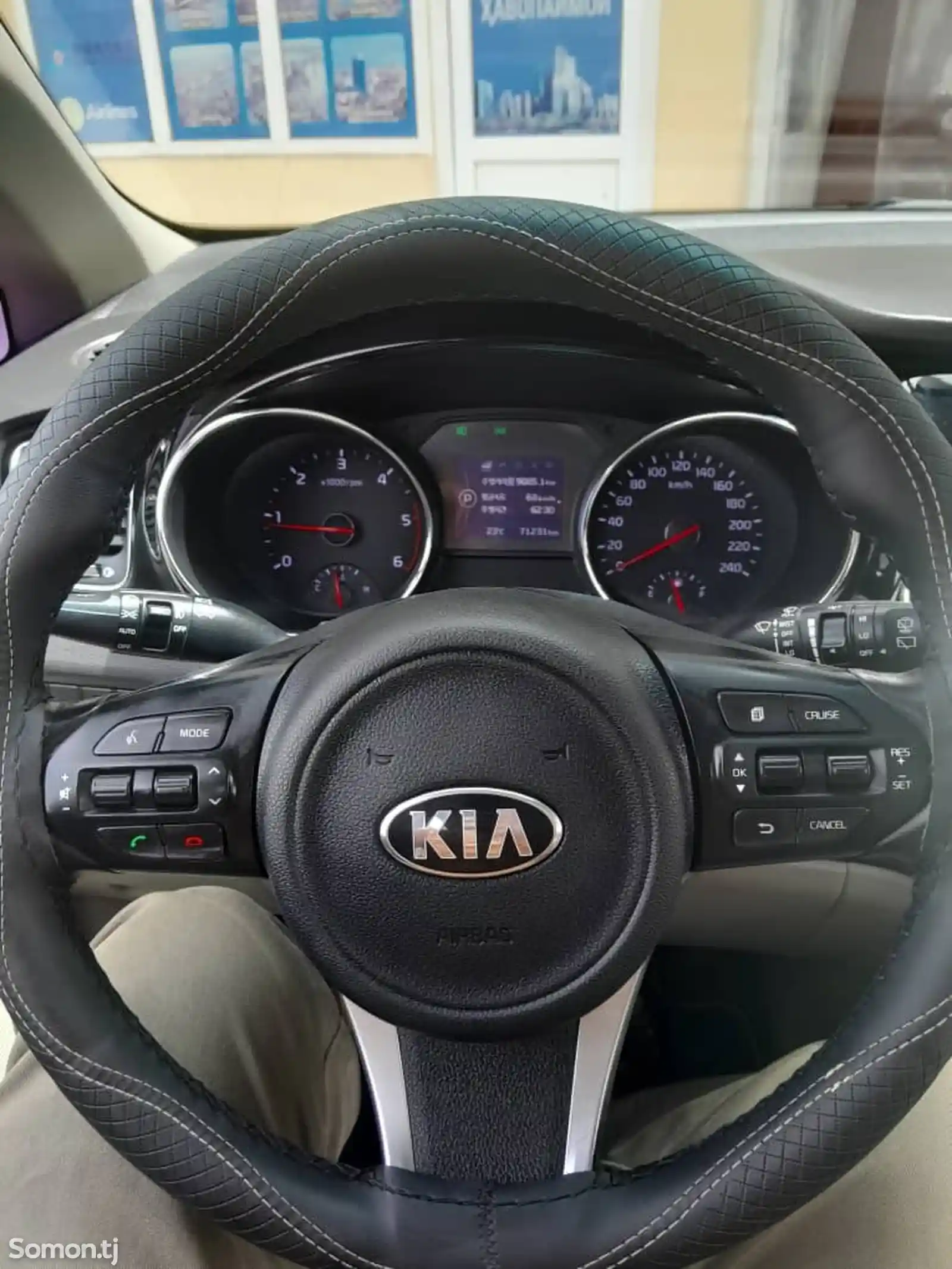 Kia Carnival, 2016-5