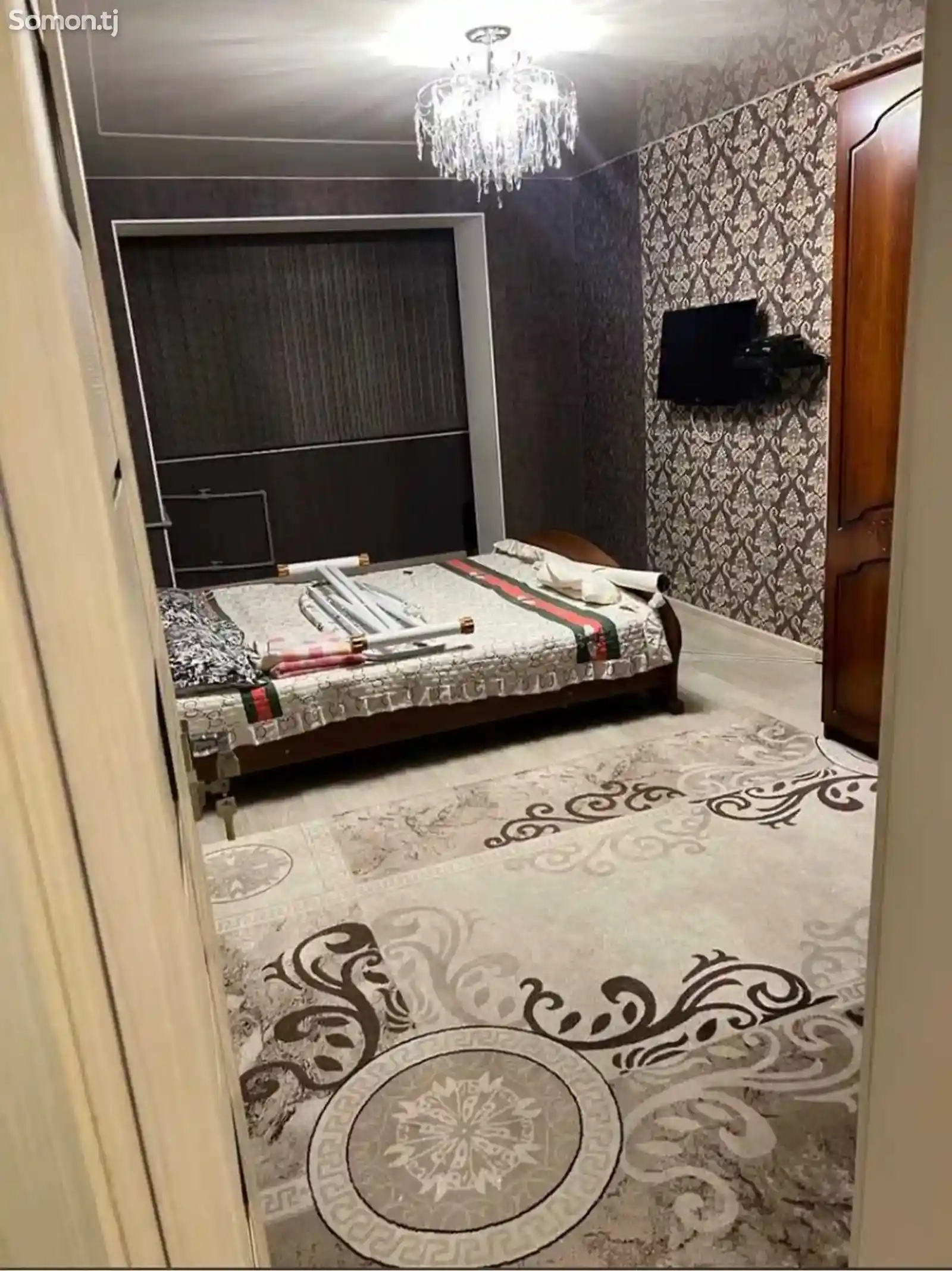 2-комн. квартира, 2 этаж, 50м², Цирк-1