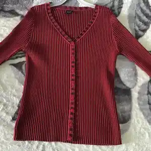 Трикотажная кофта-блузка