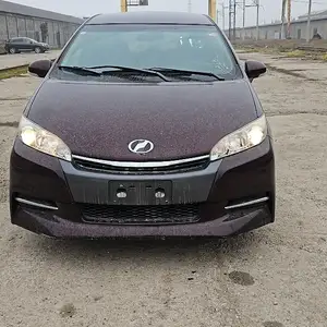 Toyota Wish, 2014