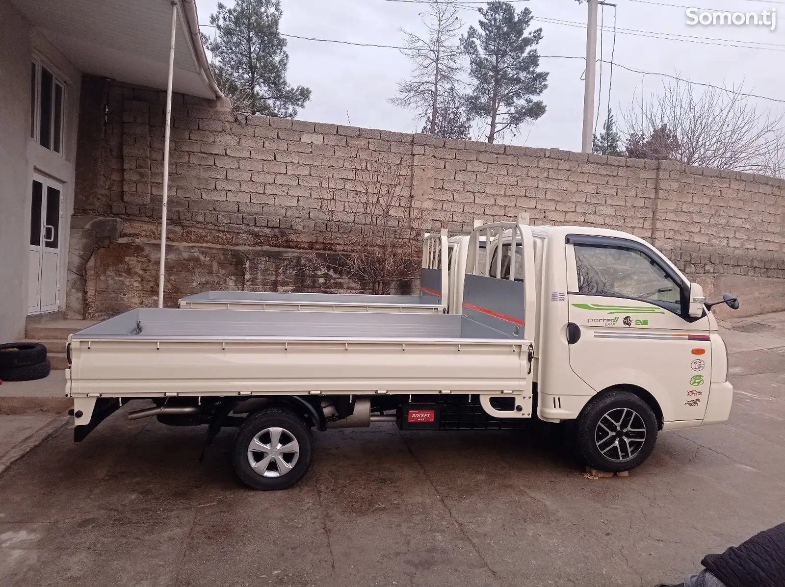 Бортовой автомобиль Hyundai Porter 2 2014-1