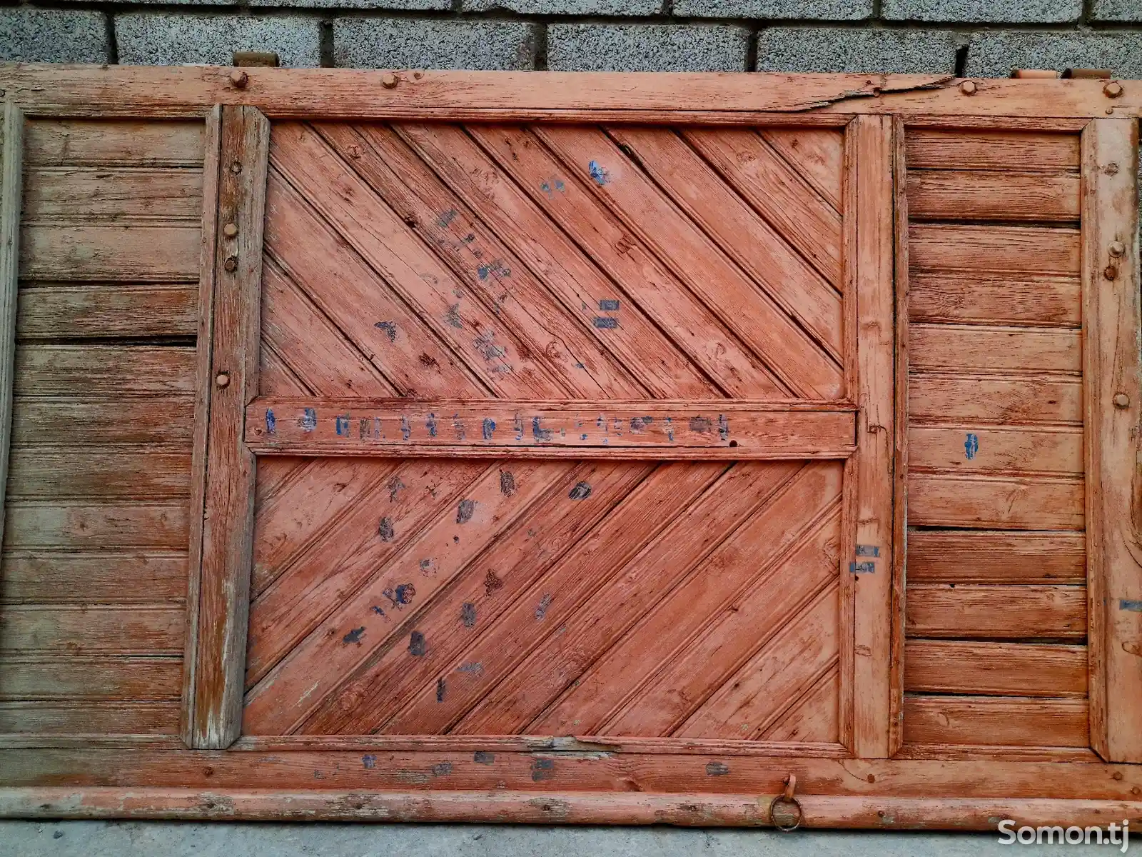Дверь деревянная-1