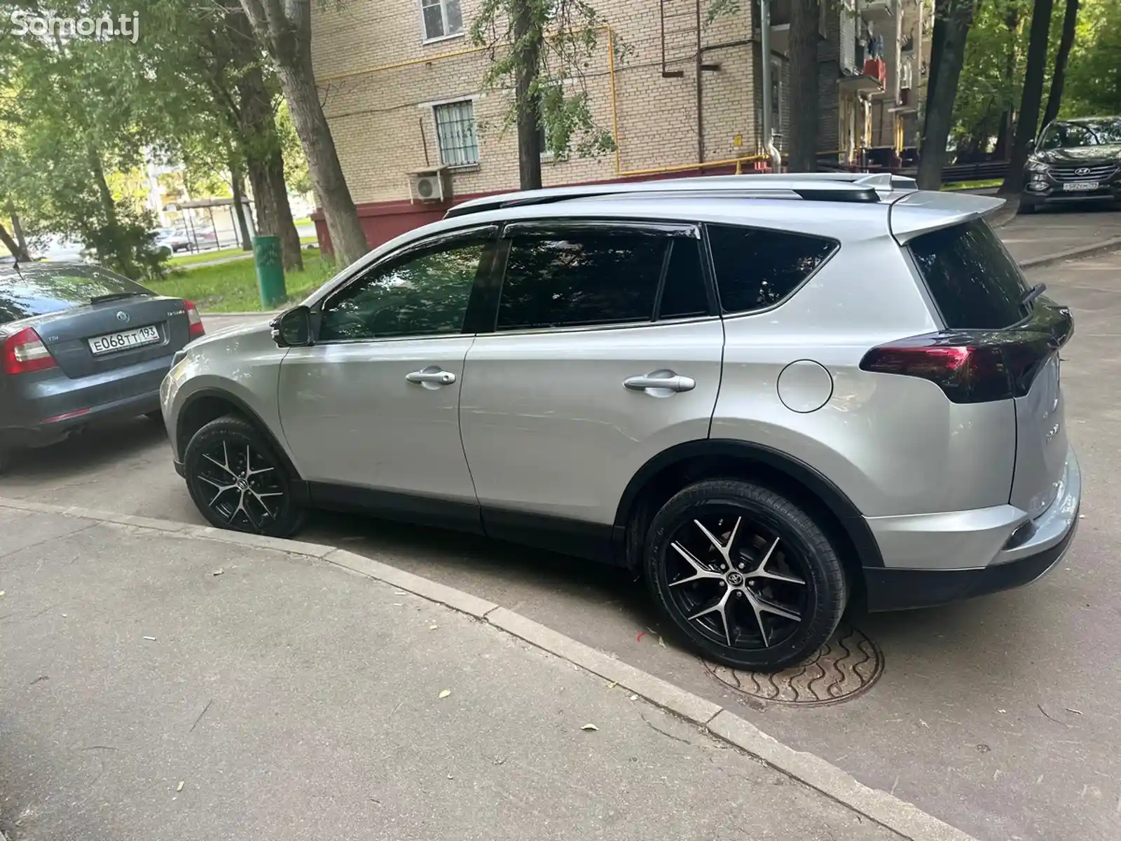 Toyota RAV 4, 2017-6