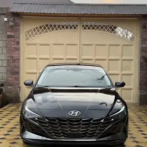 Hyundai Elantra, 2021