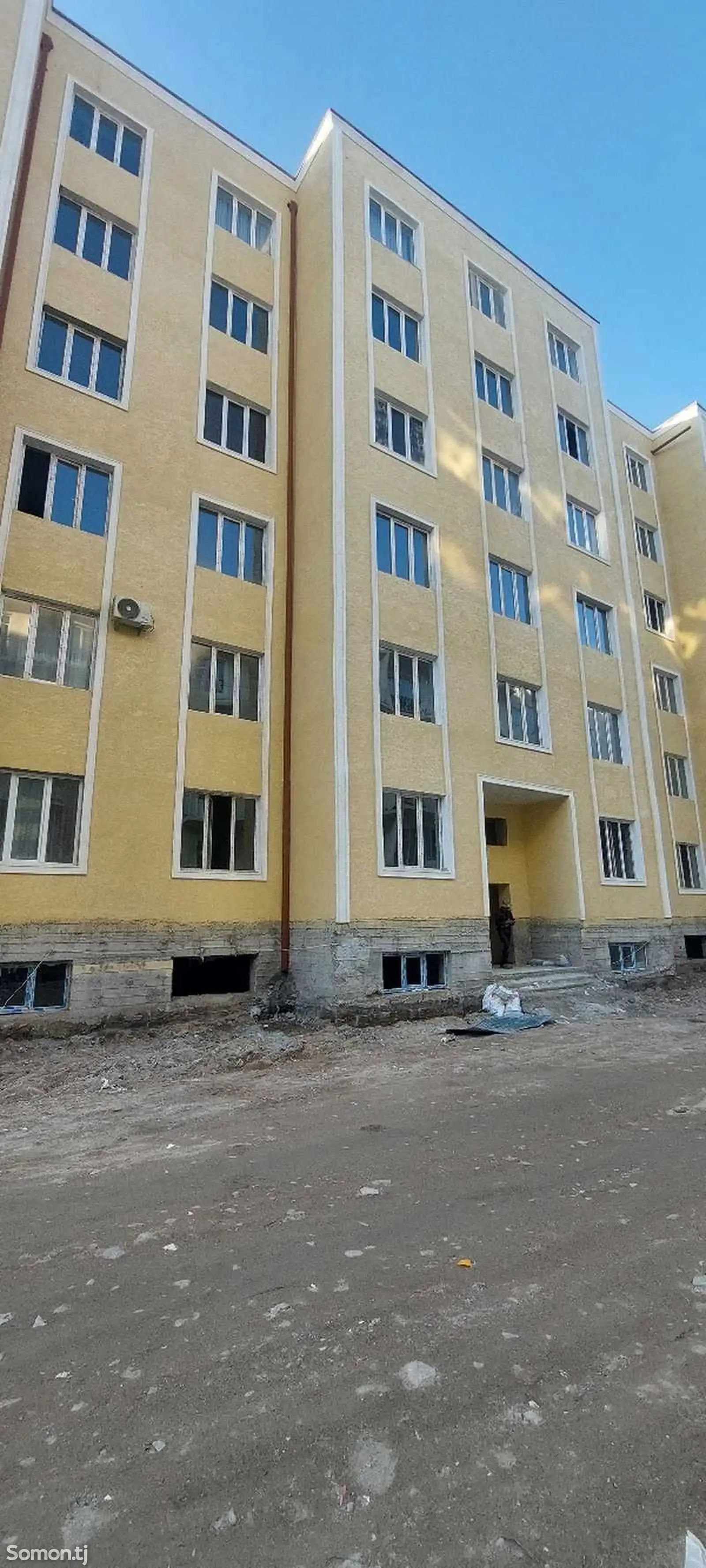 2-комн. квартира, Цокольный этаж, 38 м², 8 мкр-1