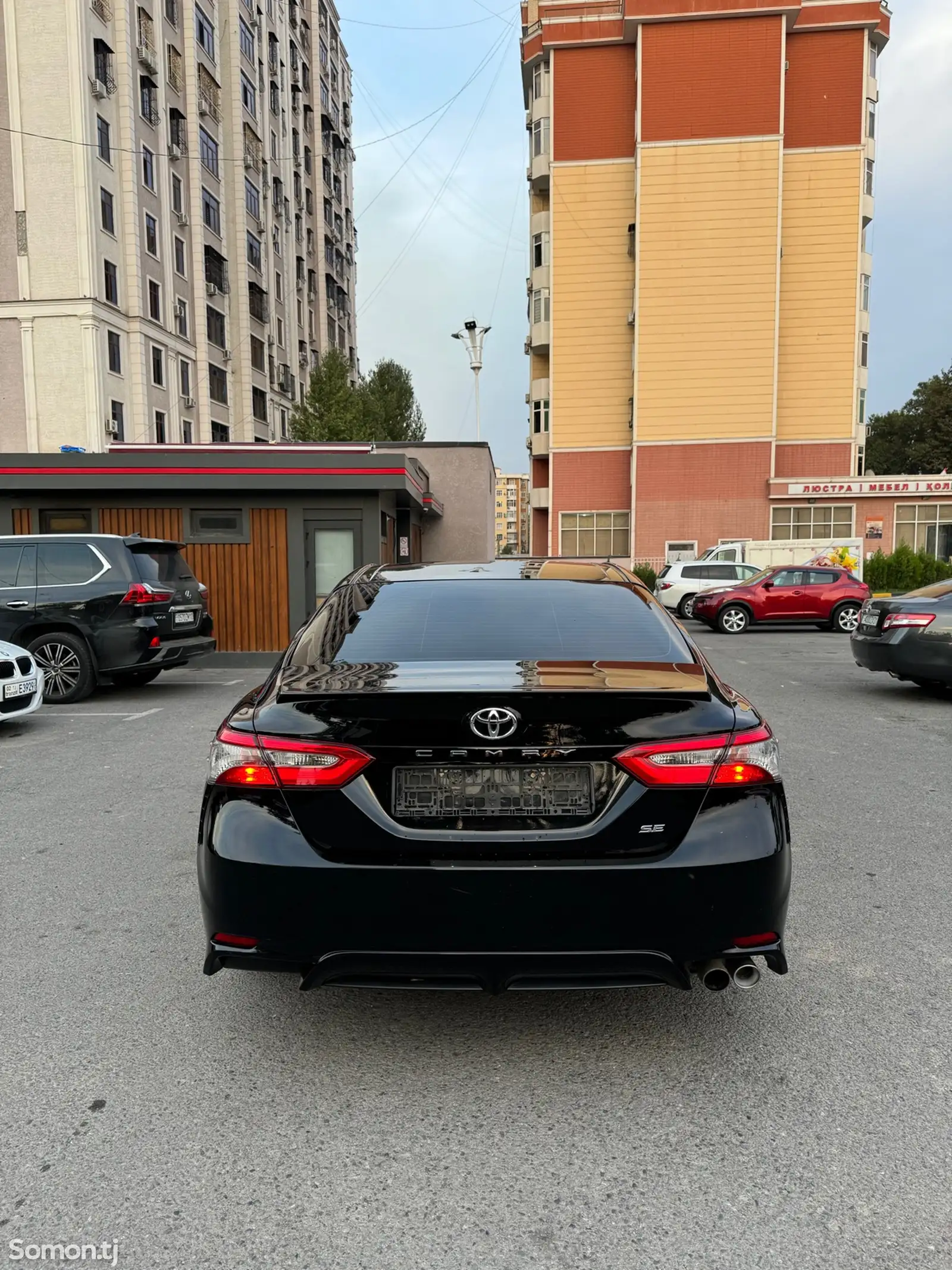 Toyota Camry, 2019-5