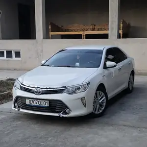 Toyota Camry, 2016