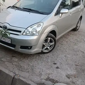 Toyota Corolla Verso, 2007