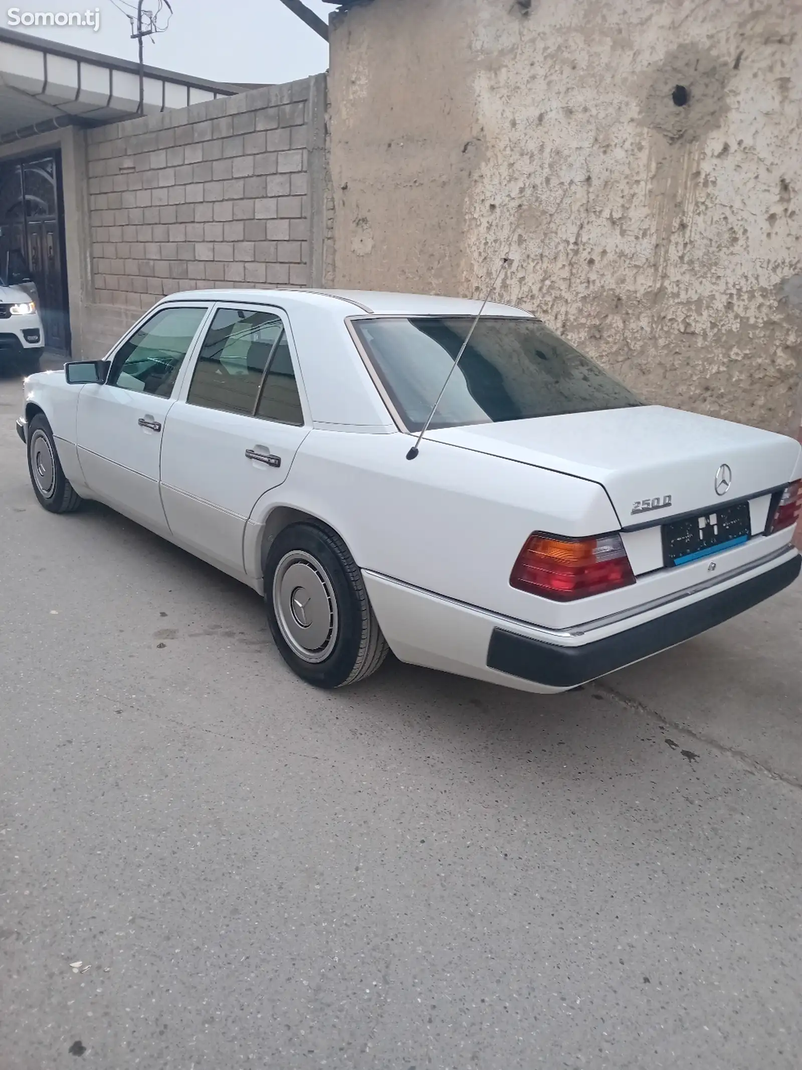 Mercedes-Benz W124, 1992-1