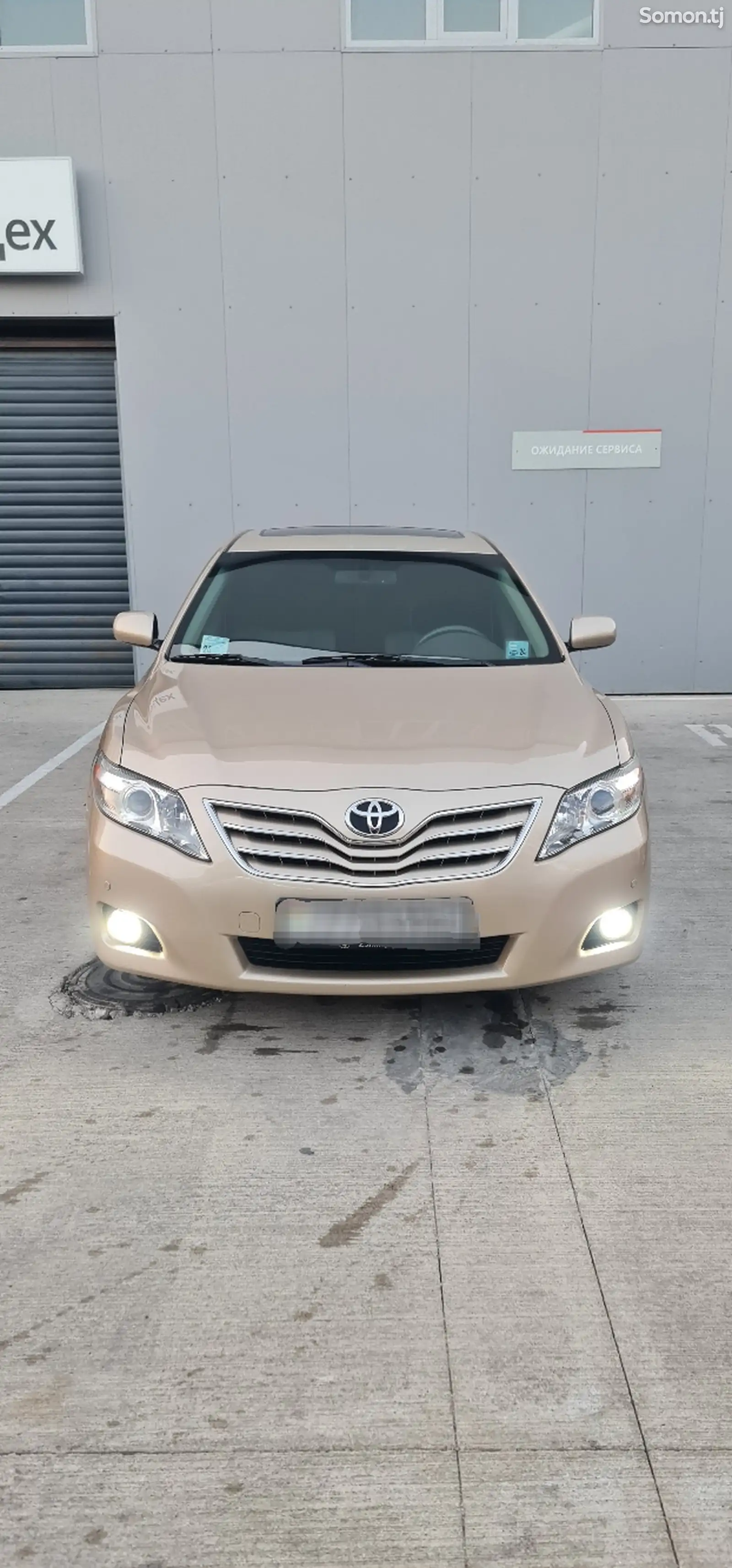 Toyota Camry, 2011-1