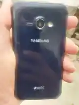 Samung Galaxy J1-2