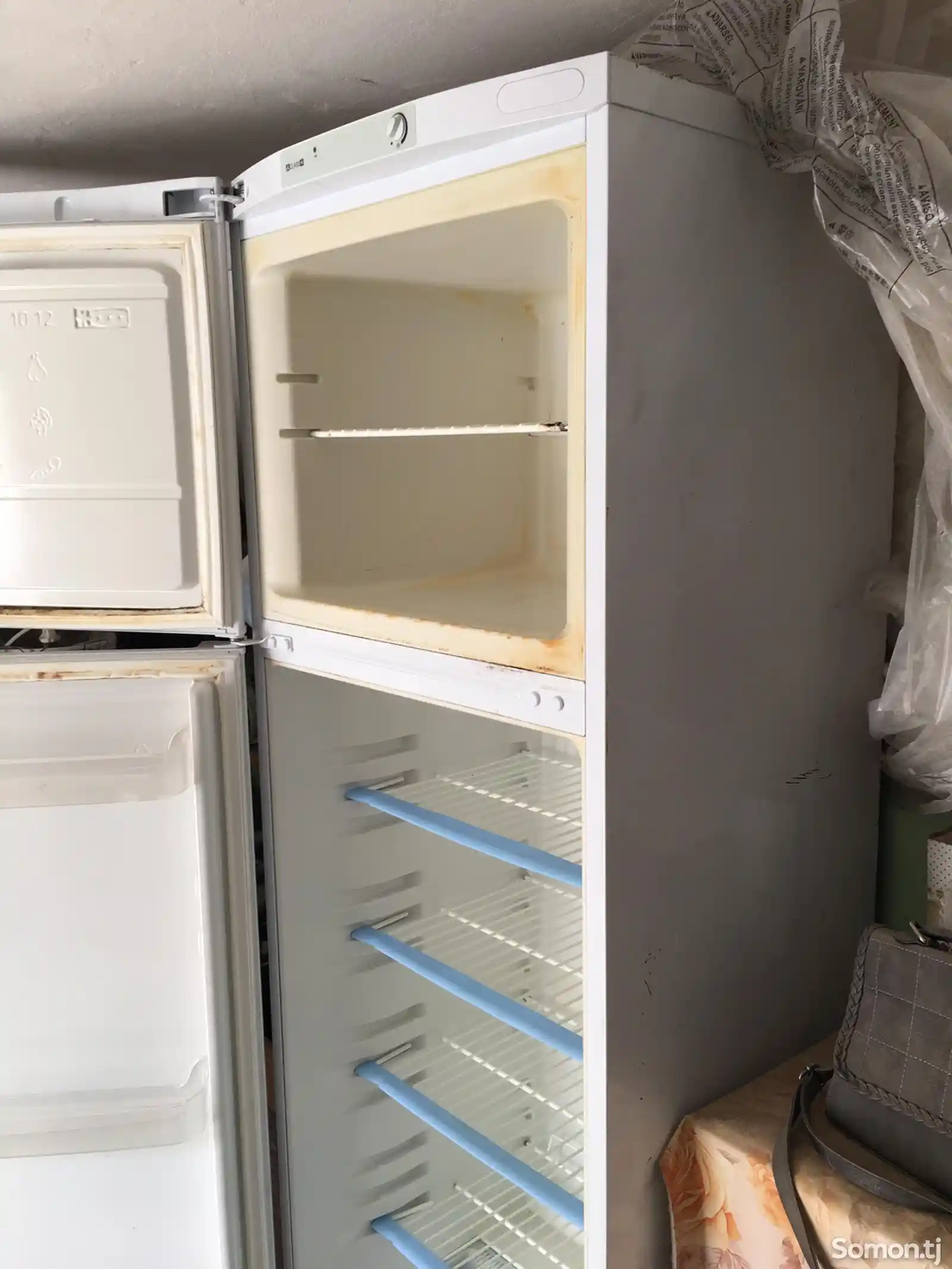 Холодильник Indesit-9