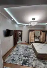 2-комн. квартира, 10 этаж, 61м², Дом печати-6