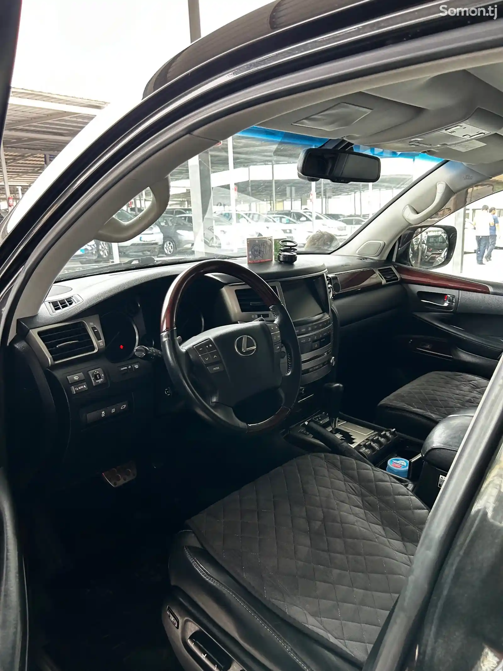 Lexus LX series, 2014-8