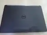 Ноутбук DELL-3