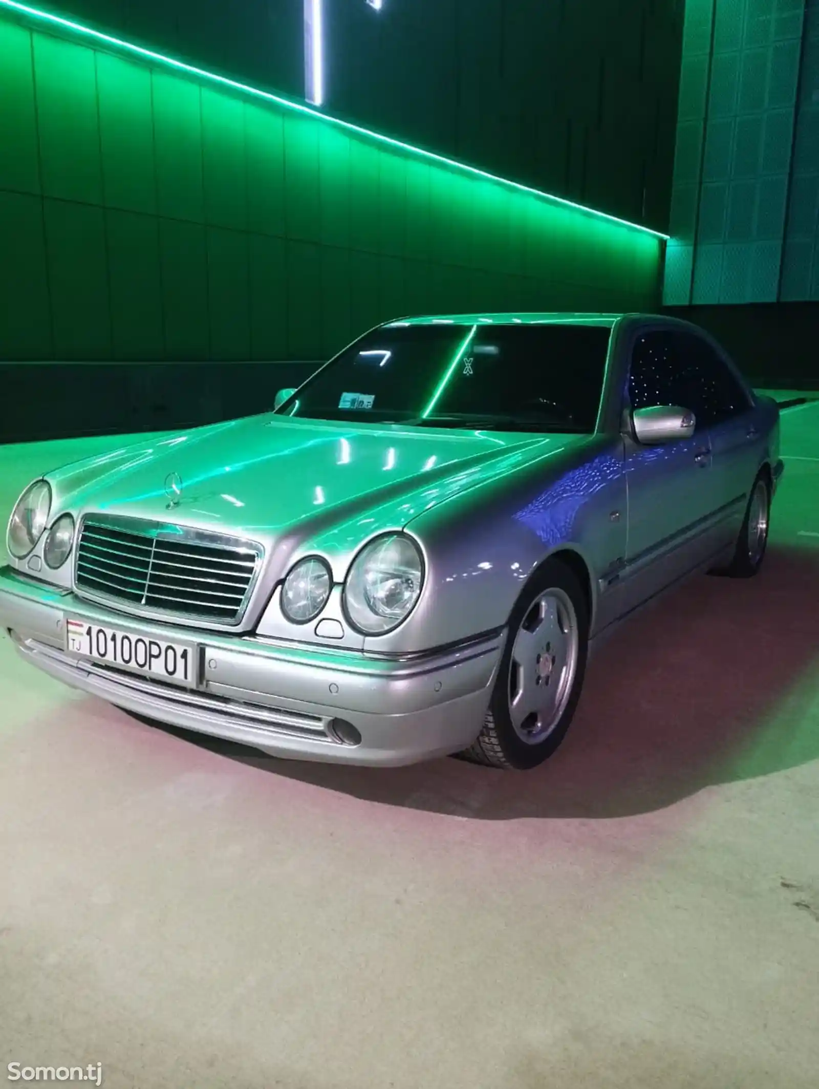 Mercedes-Benz E class, 1999-4