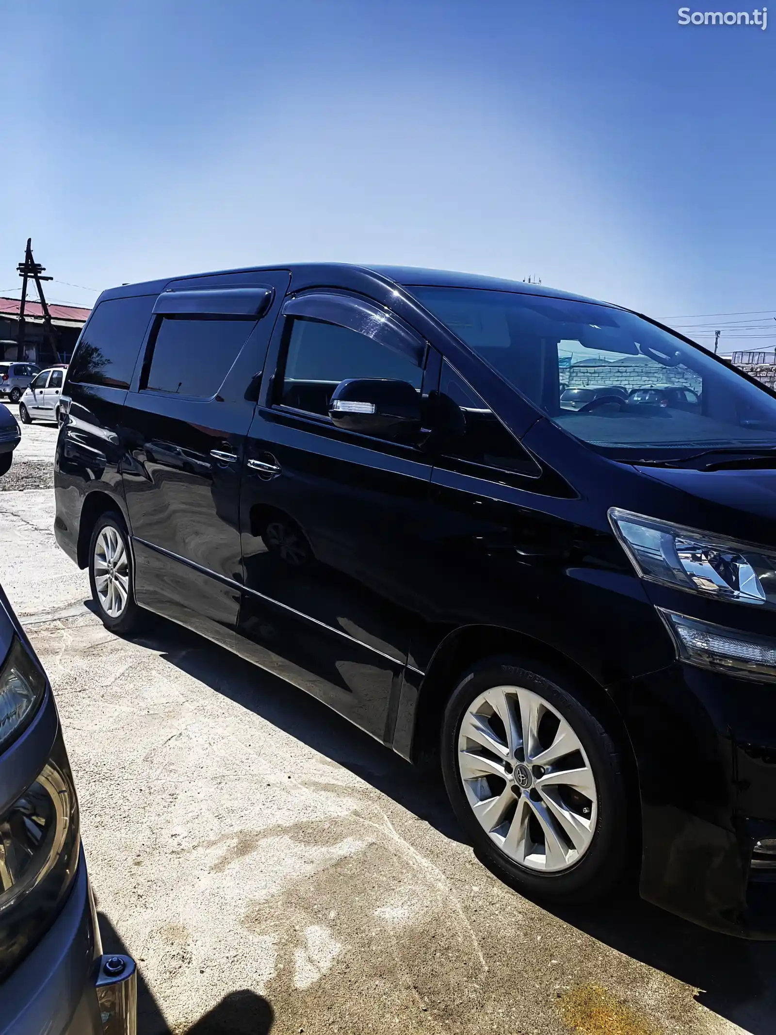 Toyota Vellfire, 2014-2