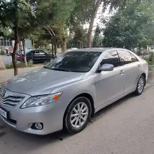 Toyota Camry, 2011