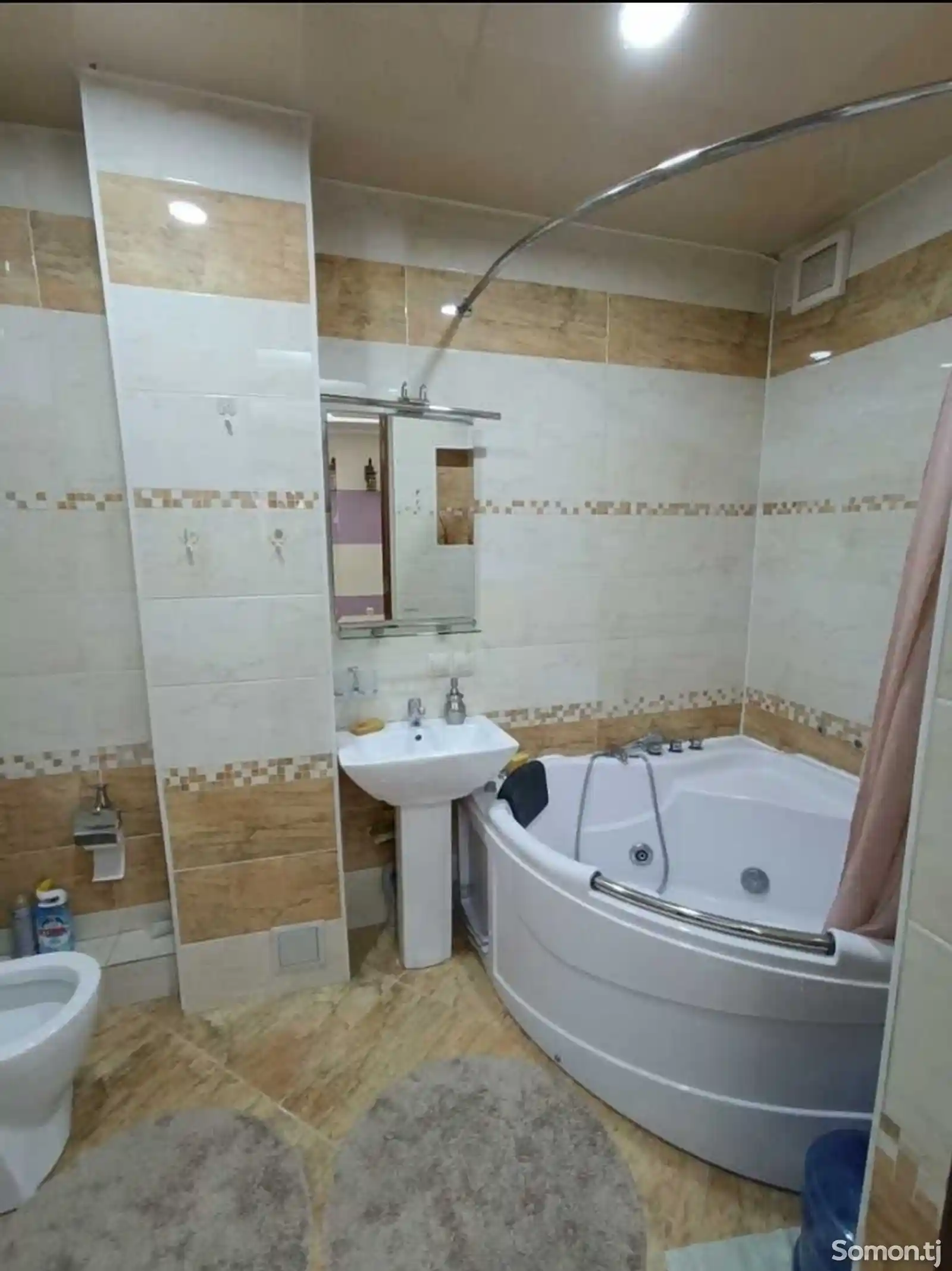 2-комн. квартира, 4 этаж, 70м², Цум, дом Паркинг-8