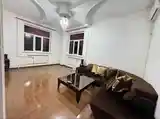 6-комн. квартира, 4 этаж, 600 м², Воданасос-5