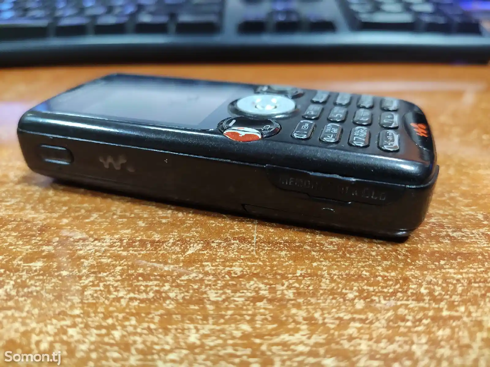 Sony Ericsson W810i-2