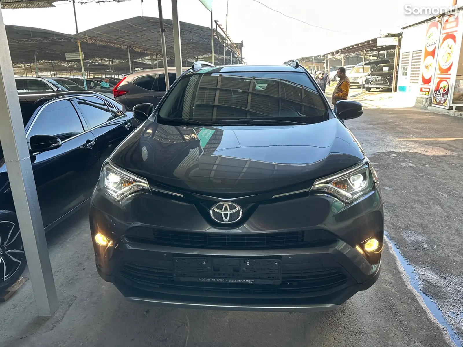 Toyota RAV 4, 2017-1