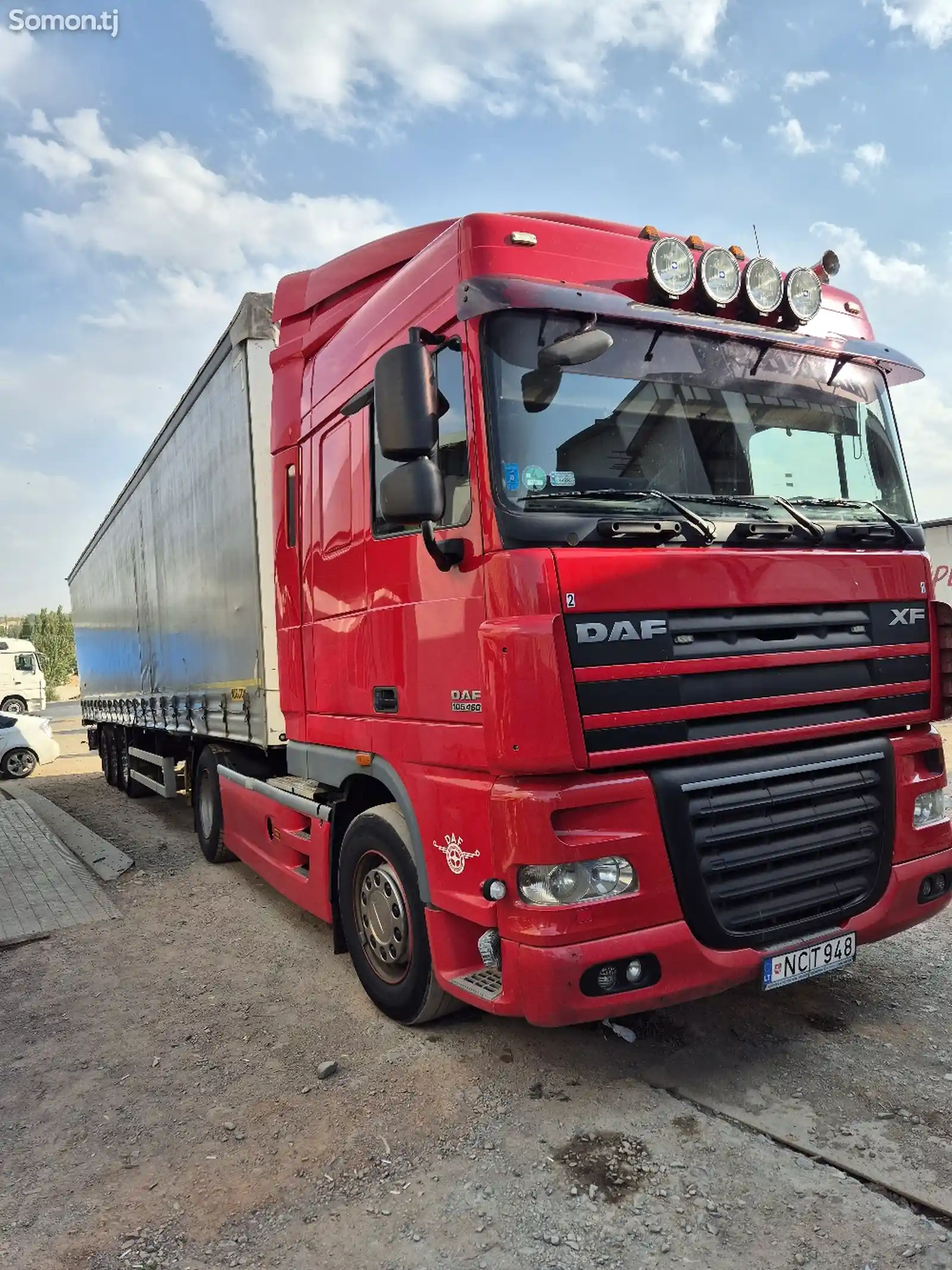 Седельный тягач Daf XF 2011-2