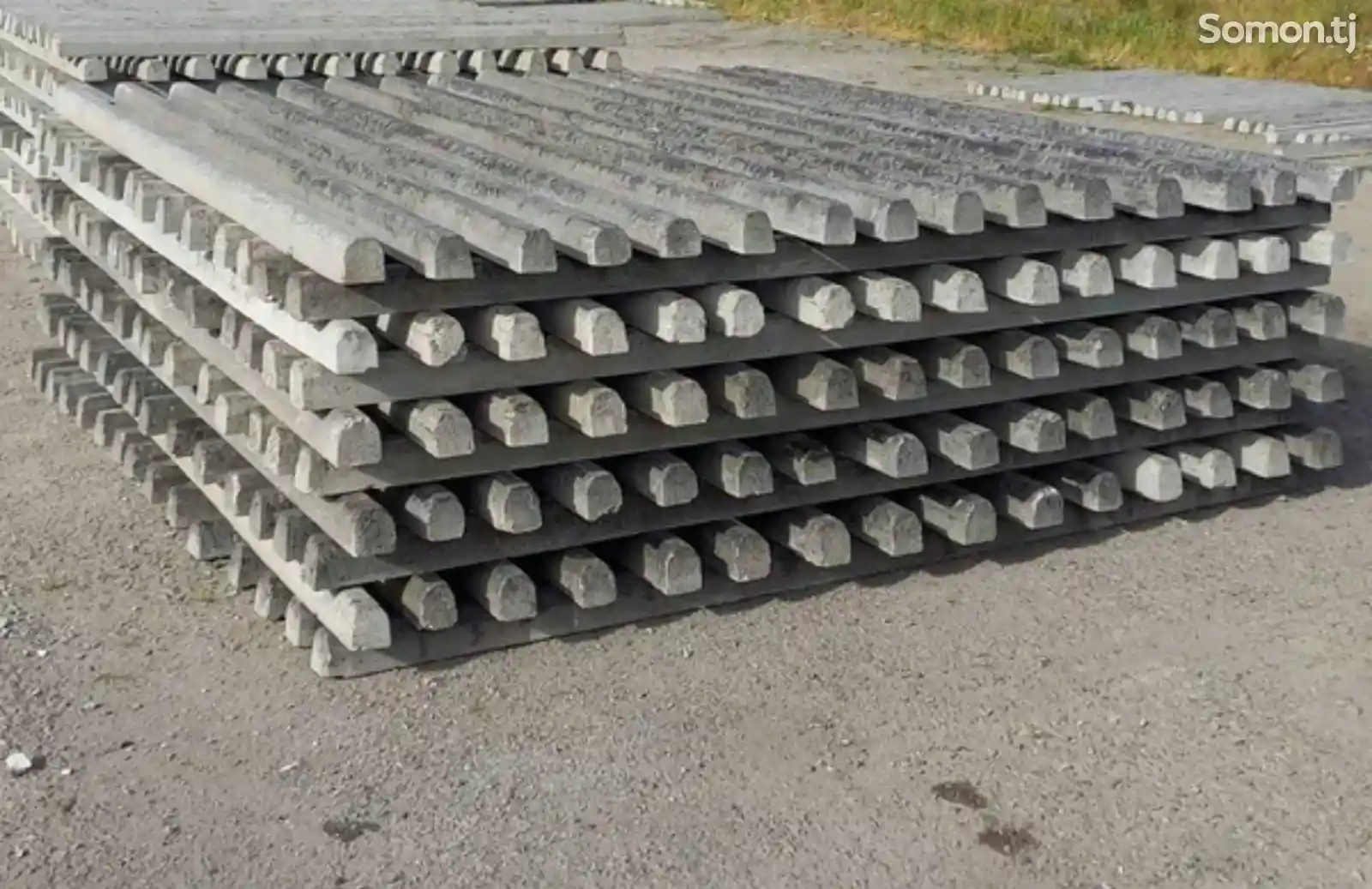 Столбики бетонные - 2.50м-5