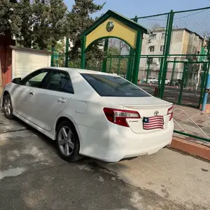 Toyota Camry, 2012