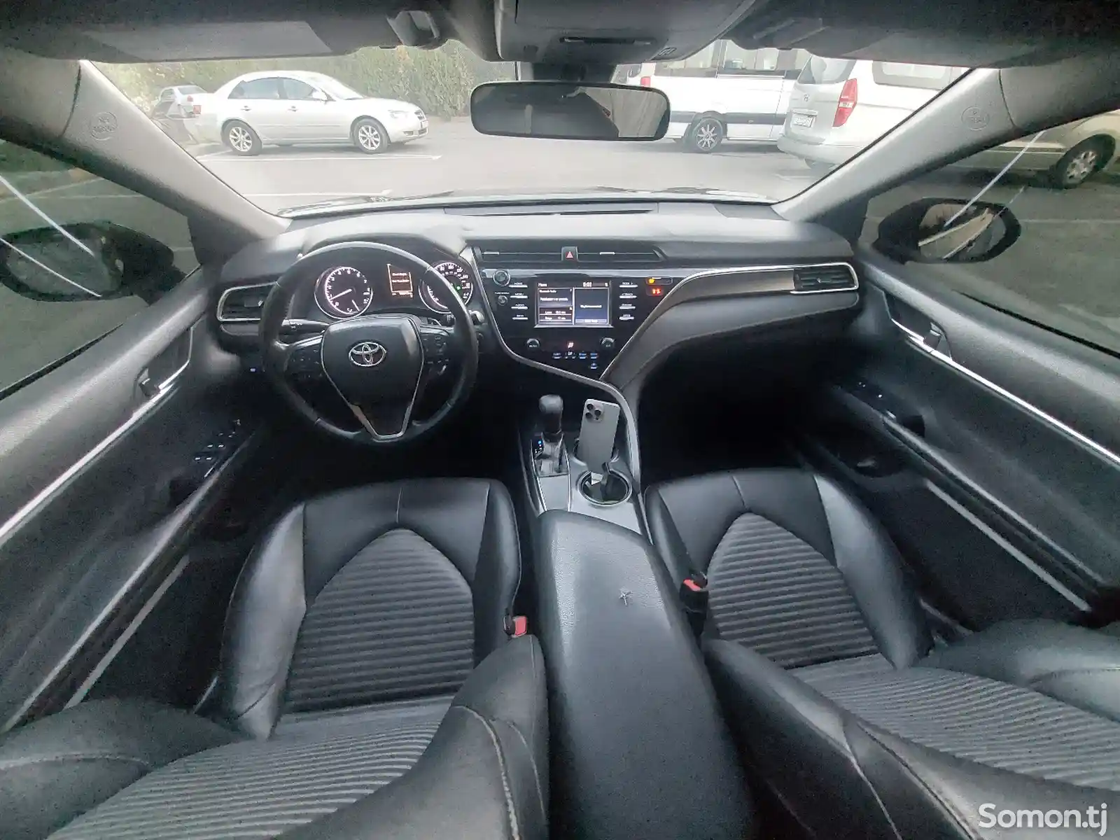 Toyota Camry, 2018-11