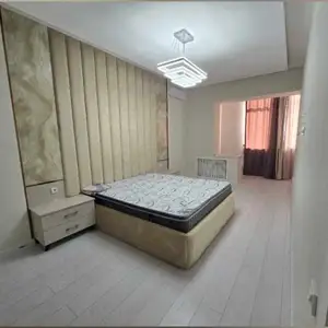 2-комн. квартира, 9 этаж, 80м², Шохмансур