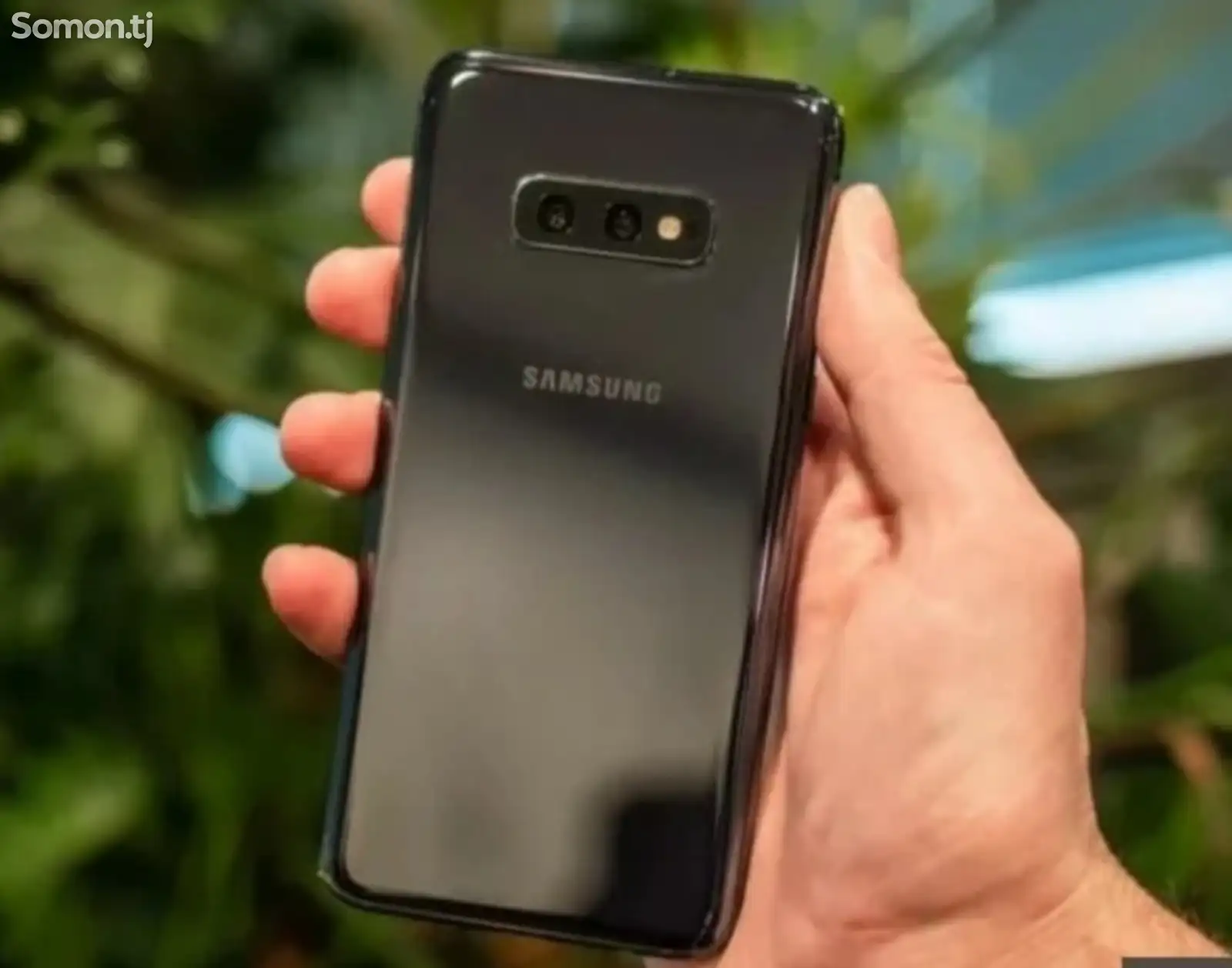 Samsung Galaxy S10e-1