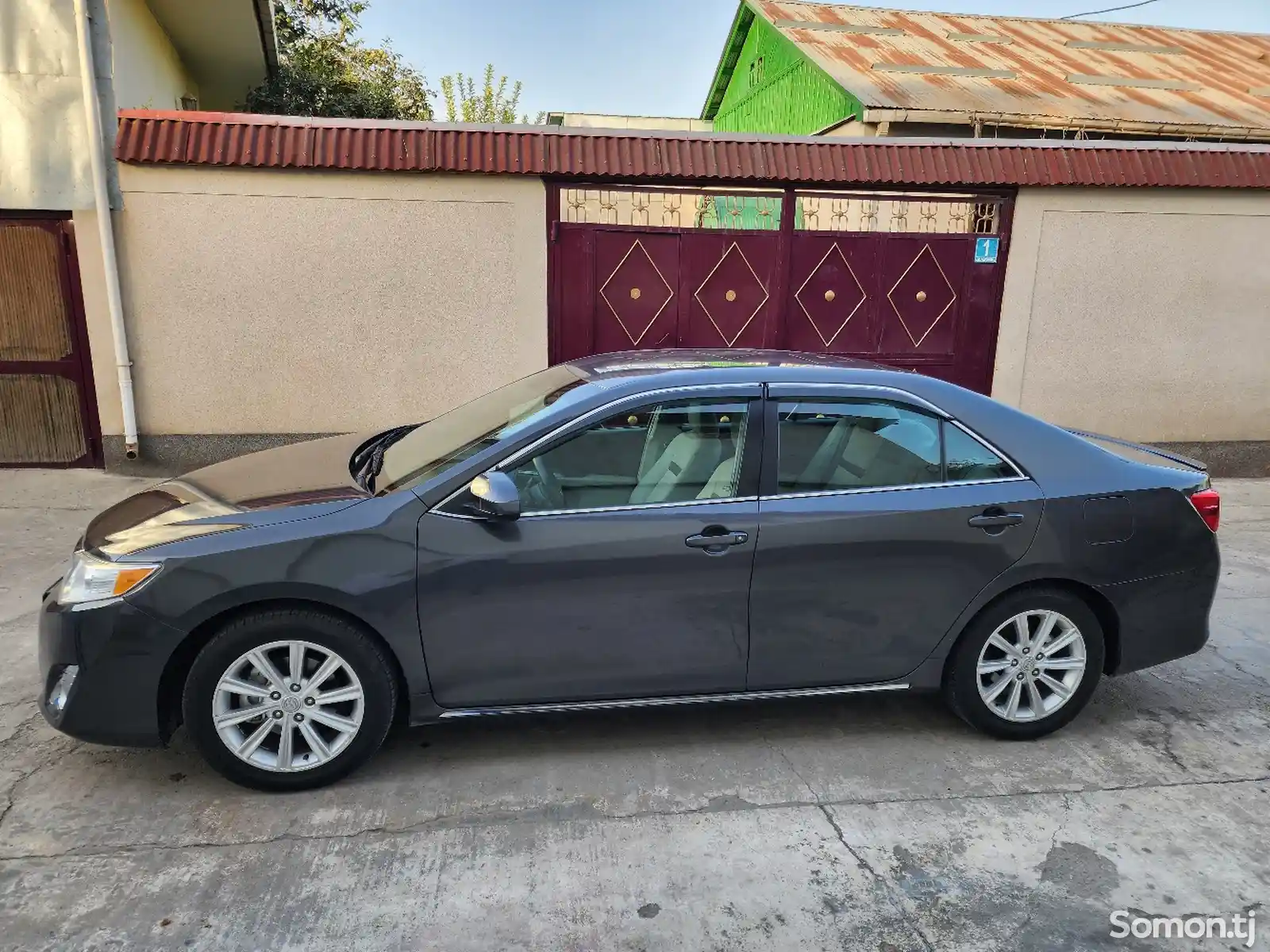 Toyota Camry, 2014-3