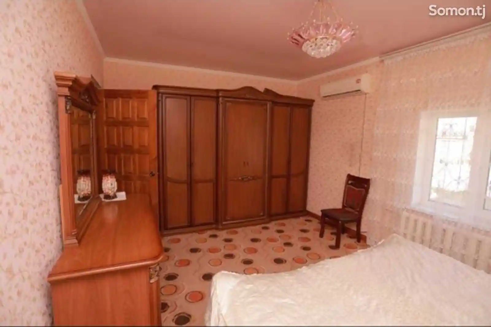 6-комн. квартира, 2 этаж, 100 м², 19 мкр-4