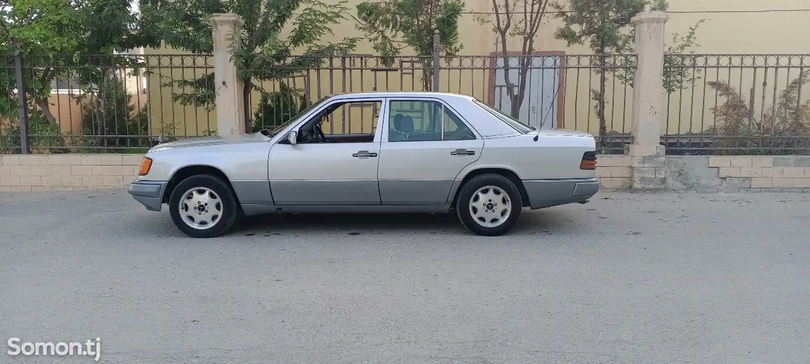 Mercedes-Benz W124, 1993-7