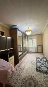 4-комн. квартира, 1 этаж, 90 м², 102мкр Роддом 3 сауна Сароб-14