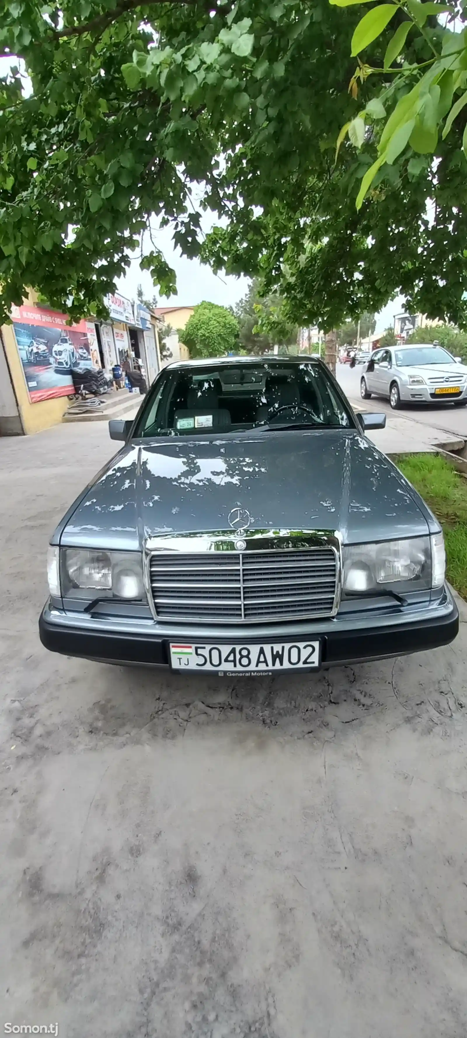 Mercedes-Benz W124, 1992-13