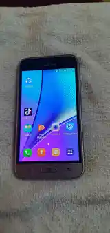 Samsung Galaxy J1 2016-5