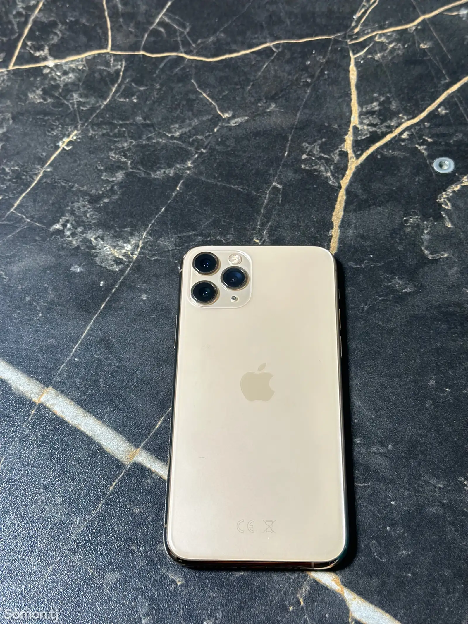 Apple iPhone 11 Pro, 64 gb, Gold-1