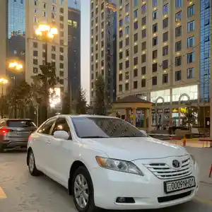 Toyota Camry, 2008