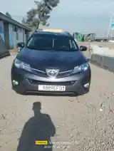 Toyota RAV 4, 2015-4