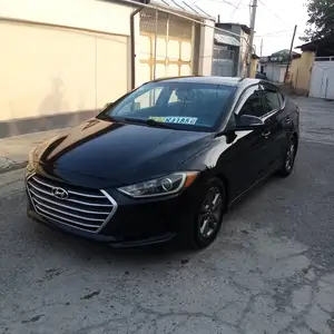 Hyundai Elantra, 2018