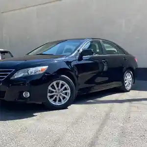 Toyota Camry, 2011