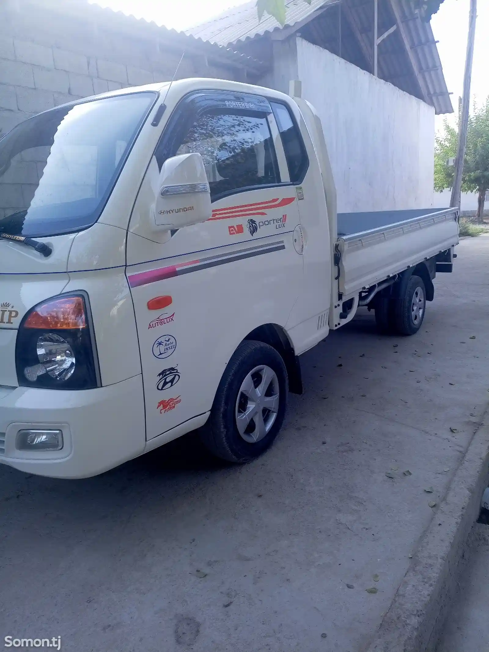 Бортовой автомобиль Hyundai Porter, 2014-4