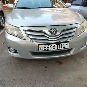 Toyota Camry, 2010