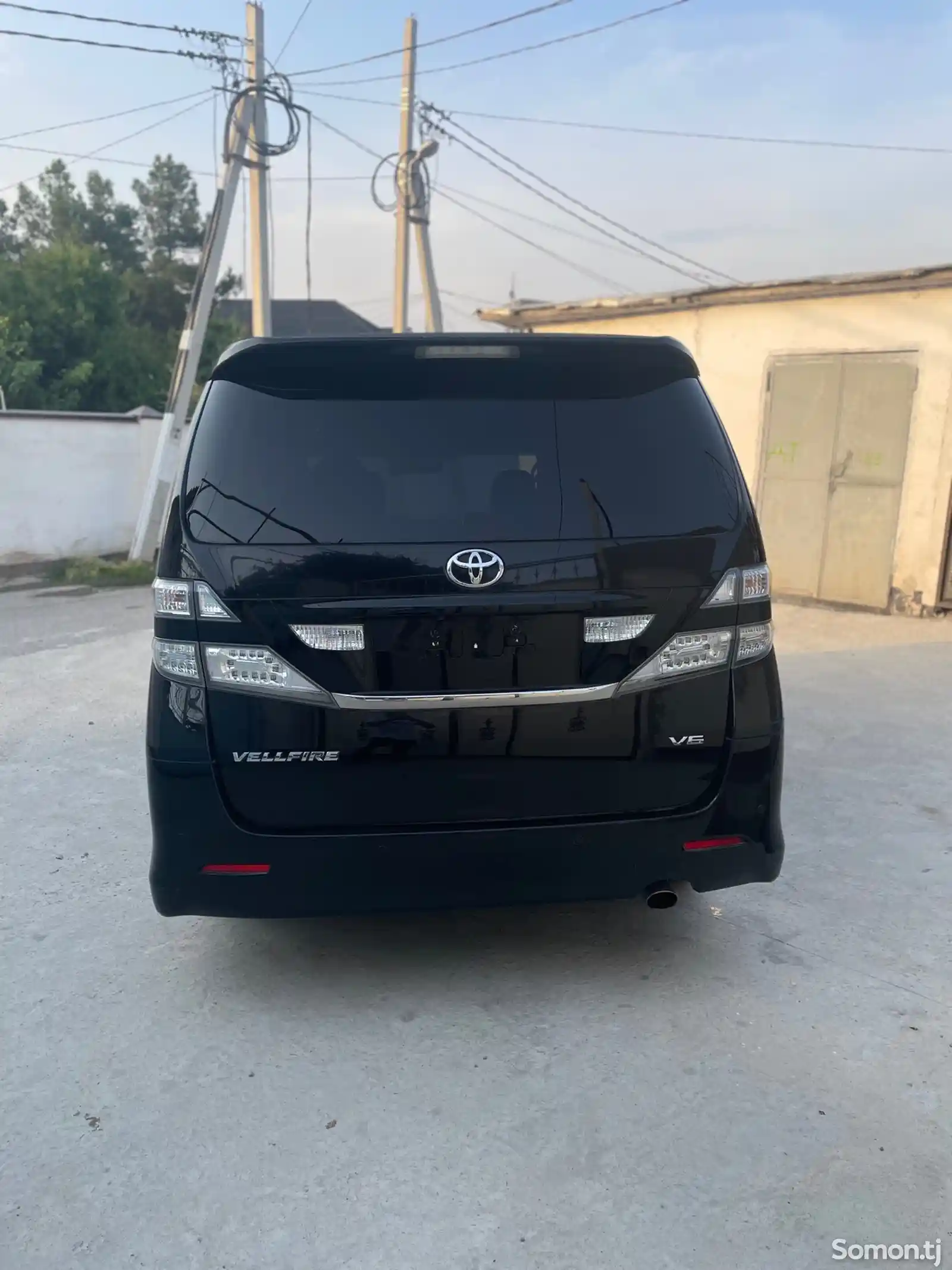 Toyota Vellfire, 2012-6