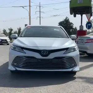 Toyota Camry, 2017