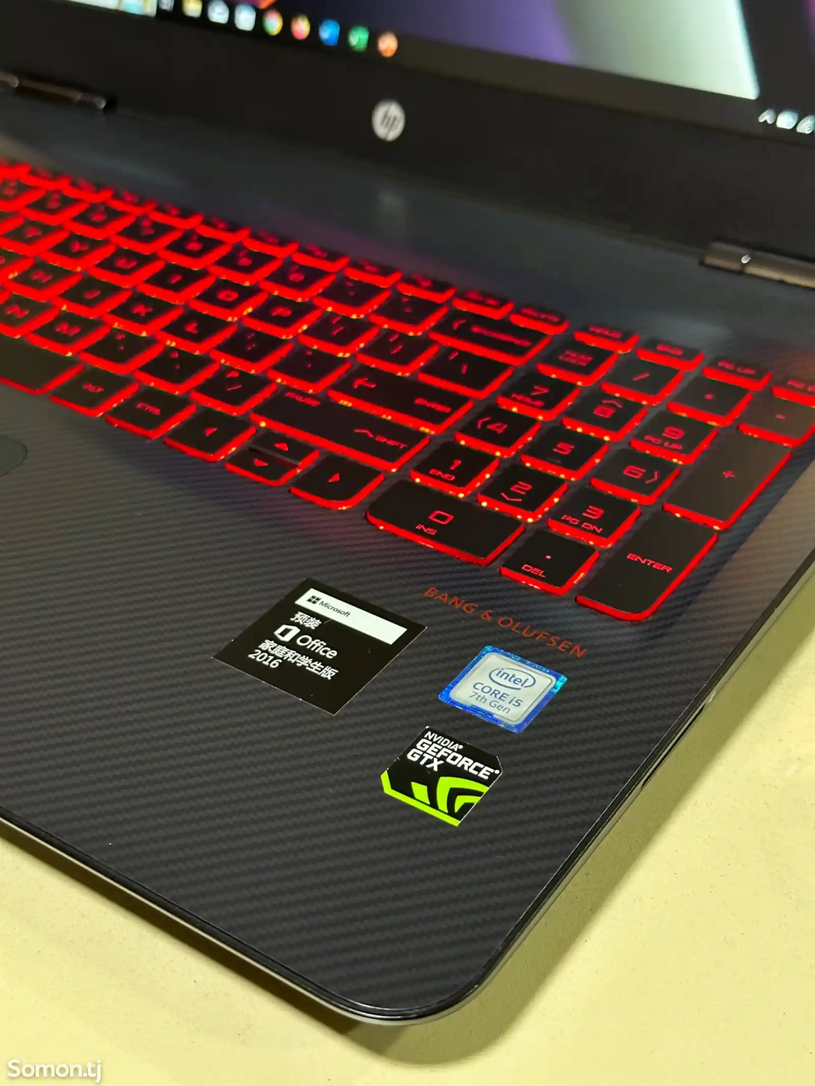 Игровой ноутбук HP Omen i5-7gen carbon-7